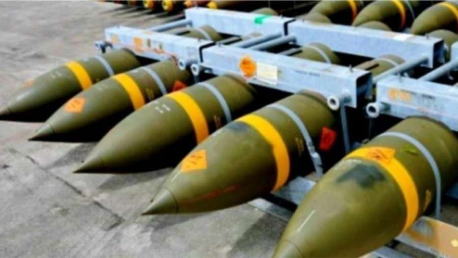 Polonia i kërkon SHBA-së bomba bërthamore