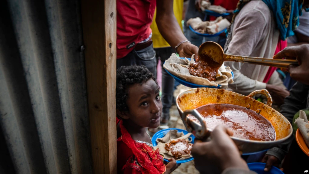 OKB: 33 mijë fëmijë të rajonit Tigray rrezikojnë të vdesin nga uria