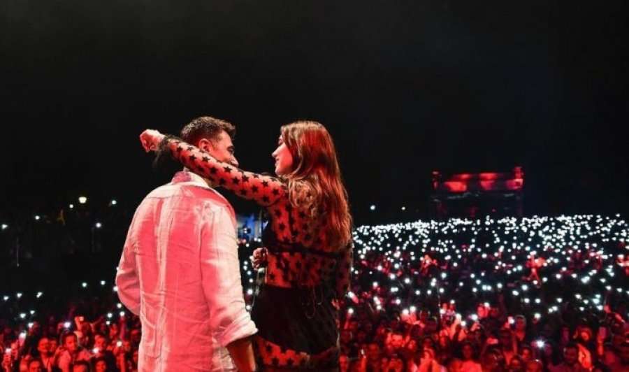 Dua Lipa jep lajmin se ‘Sunny Hill Festival’ tashmë e ka Prishtinën si adresë të përhershme