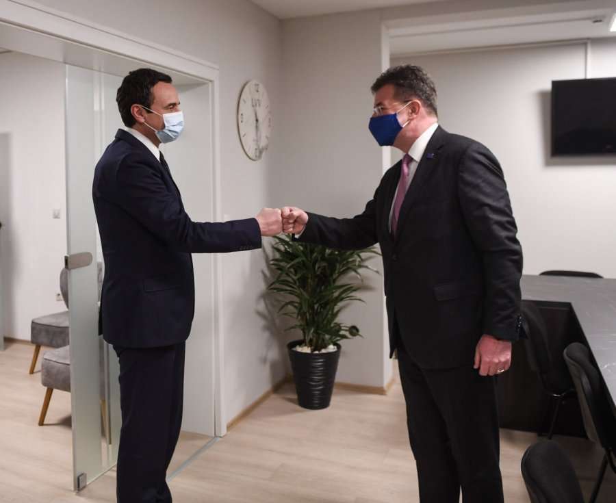Lajçak: Jam i kënaqur kur dëgjoj që Kurti kupton rëndësinë e dialogut