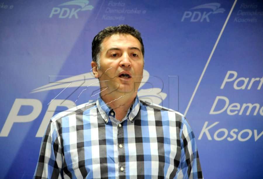 PDK-ja distancohet nga Lirak Çelaj, thotë se ai nuk e përfaqëson qëndrimin e partisë