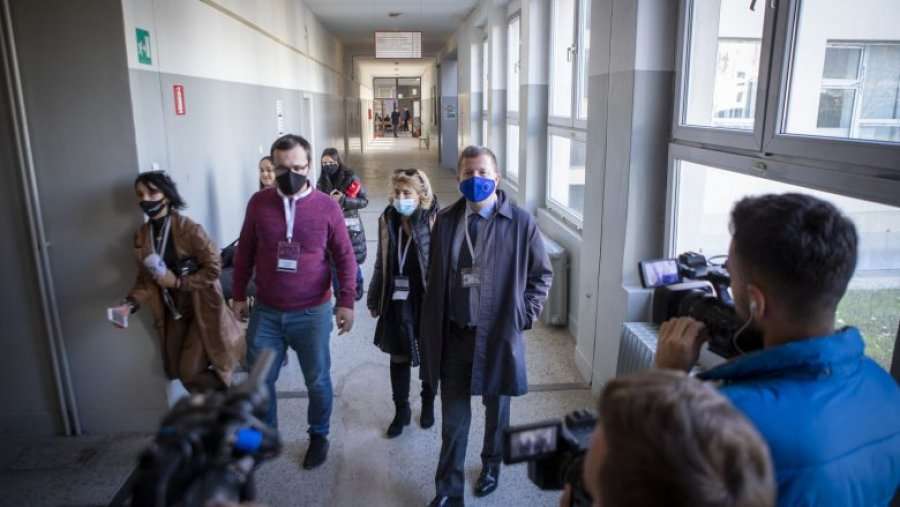 Shefi i Zyrës së BE-së u bën thirrje kosovarëve që të dalin e të votojnë
