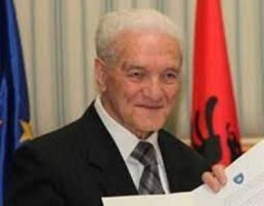 Vdes historiani Skender Rizaj