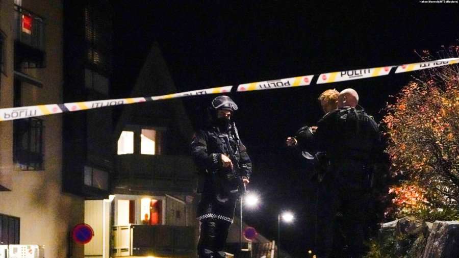 Sulmi në Norvegji duket se është “akt terrorizmi”