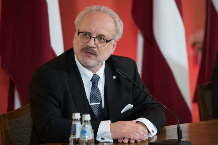 Presidenti letonez infektohet me COVID-19, anulon vizitën në Kosovë