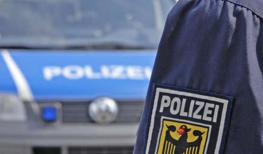 Shqiptari dhe gjermani mashtruan duke u paraqitur si policë, përvetësojnë 300 mijë euro