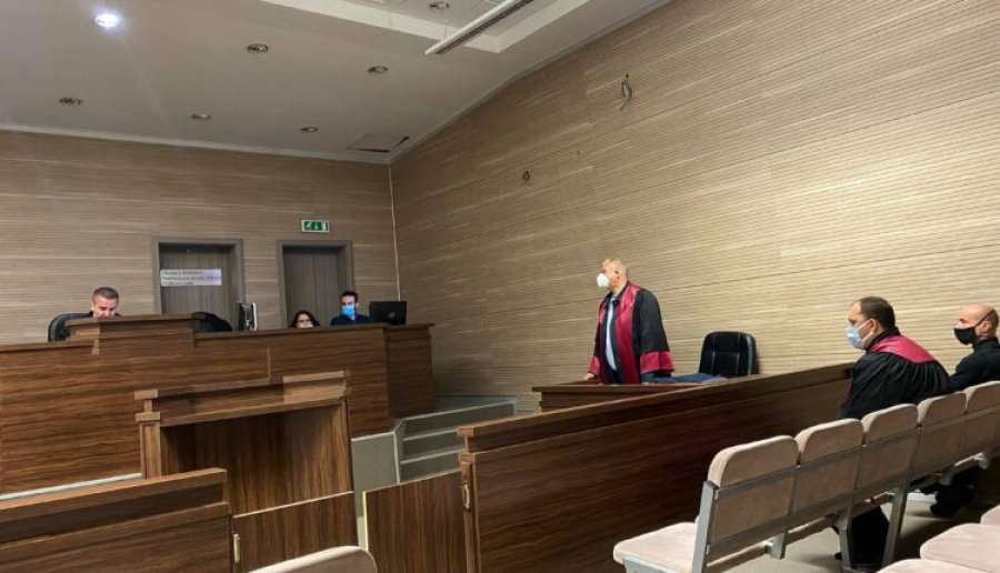 Shtyhet gjykimi ndaj policit i cili bashkë me një tjetër keqtrajtuan një person në stacion policor