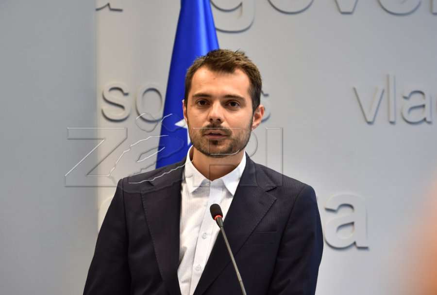 ‘Serbia po nxit konflikte të brendshme në qeverinë e Kosovës’, thotë zëdhënësi i qeverisë Kurti për çështjen Rakiç