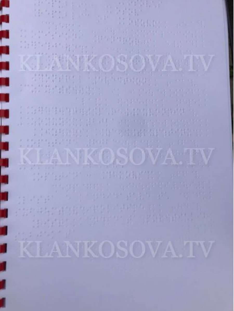 Me ndihmën e alfabetit Brail, kësaj radhe votojnë të verbrit (foto)