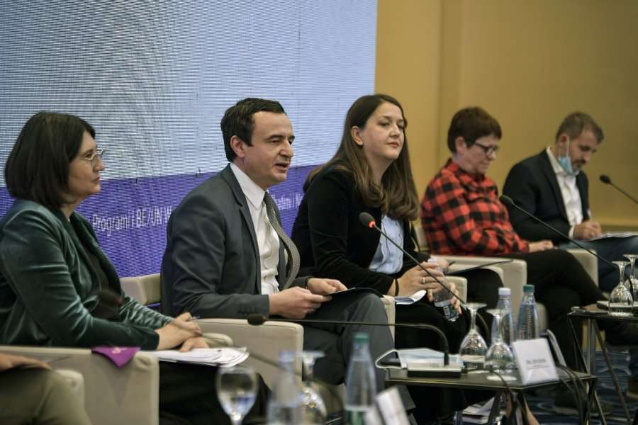 Kurti: Qeveria e ka bërë prioritet trajtimin e dhunës ndaj grave