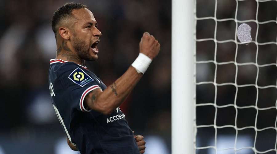PSG mposht Lyonin e Shaqirit