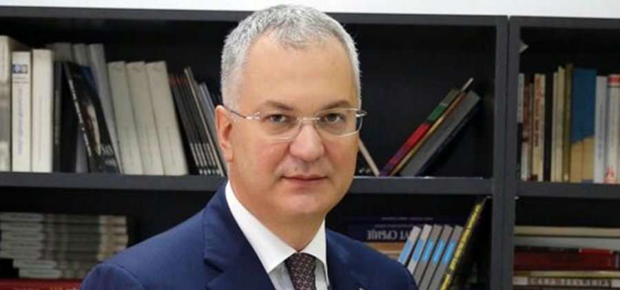 Ish-ministri serb i Mbrojtjes: Gabim të mendohet se Rusia do të “ndërhyjë” në veri të Kosovës