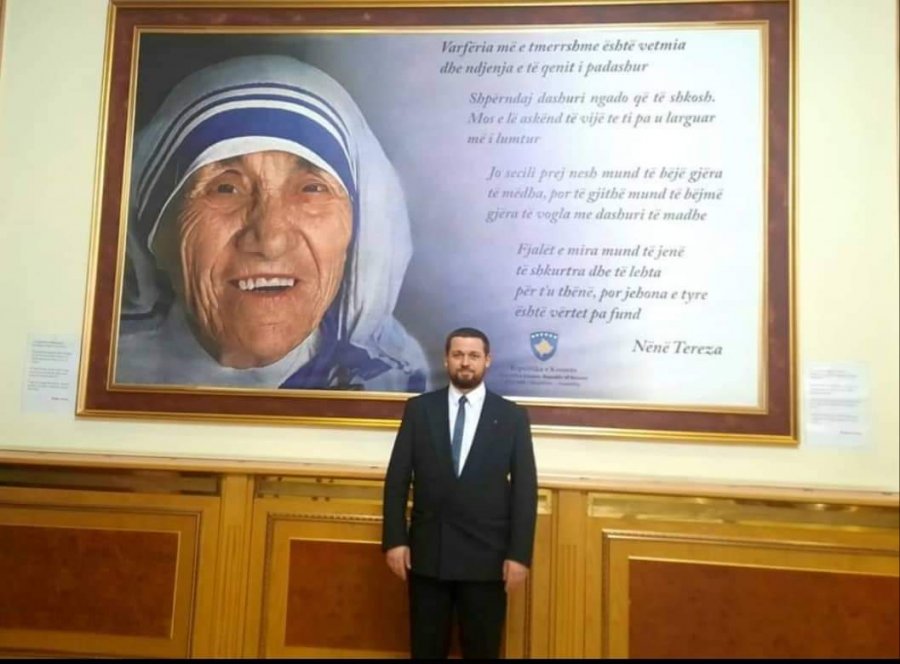 Maliqi: Neve muslimanëve nuk na pengoi shamia e Nënë Terezës e vendosur në Kuvend