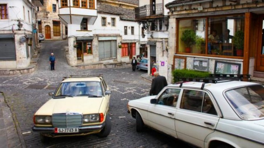 Marakli të Mercedesëve, në Shqipëri 2 nga 10 makina në rrugë janë të markës gjermane