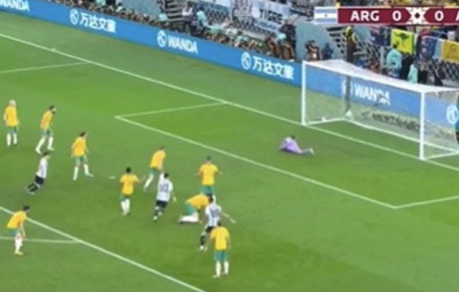 Messi kalon Argjentinën në epërsi ndaj Australisë