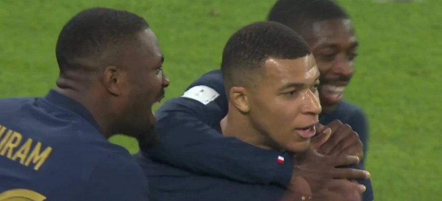 Franca kalon në çerekfinale, mposht Poloninë