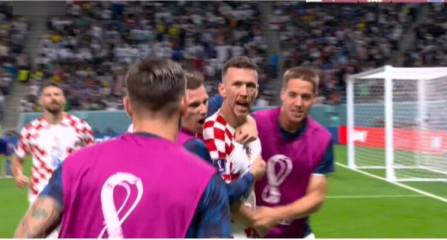 Kroacia fiton pas penalltive dhe kalon në çerekfinale