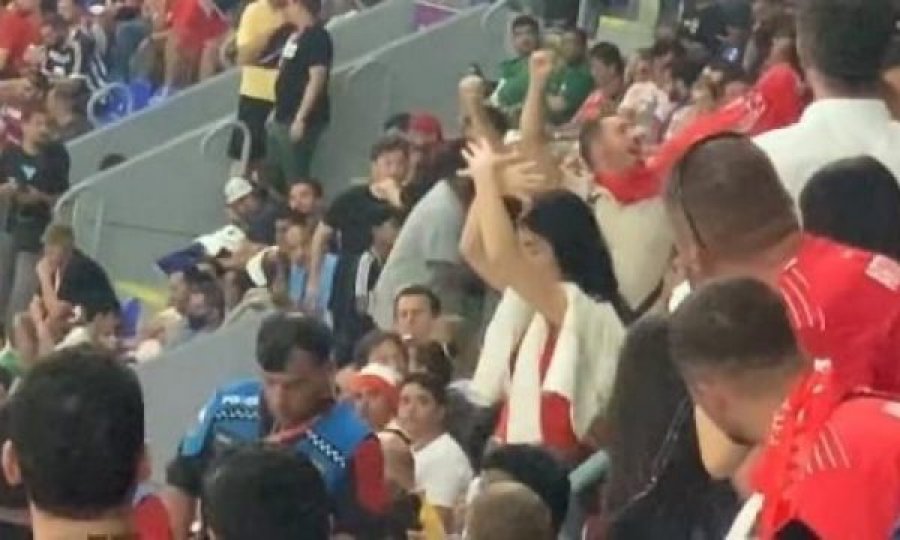 Tifozja që bëri shqiponjën në stadium gjatë ndeshjes Zvicër-Serbi: S’pranova ta jap flamurin