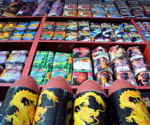 Disa komuna ndalojnë fishekzjarrët për fundvit, ekspertët kërkojnë më shumë vetëdije nga qytetarët