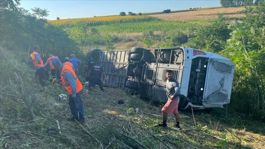 Aksidentohet një autobus në veriperëndim të Turqisë, të paktën 6 të vdekur