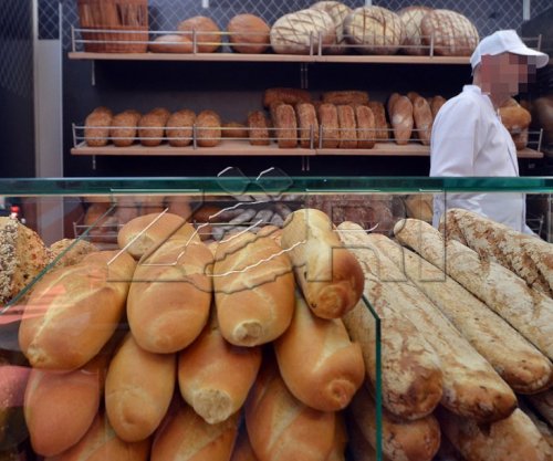 Furrëtarët në kryeqytet keqpërdorin situatën pa institucione, rrisin sërish çmimet e bukës