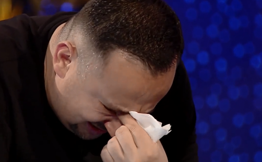 Ish-ushtari i UÇK-së shpërthen në lot kur kujton vrasjen e një 15-vjeçari në Dubravë: Krejt ua fali, atë jo [video]