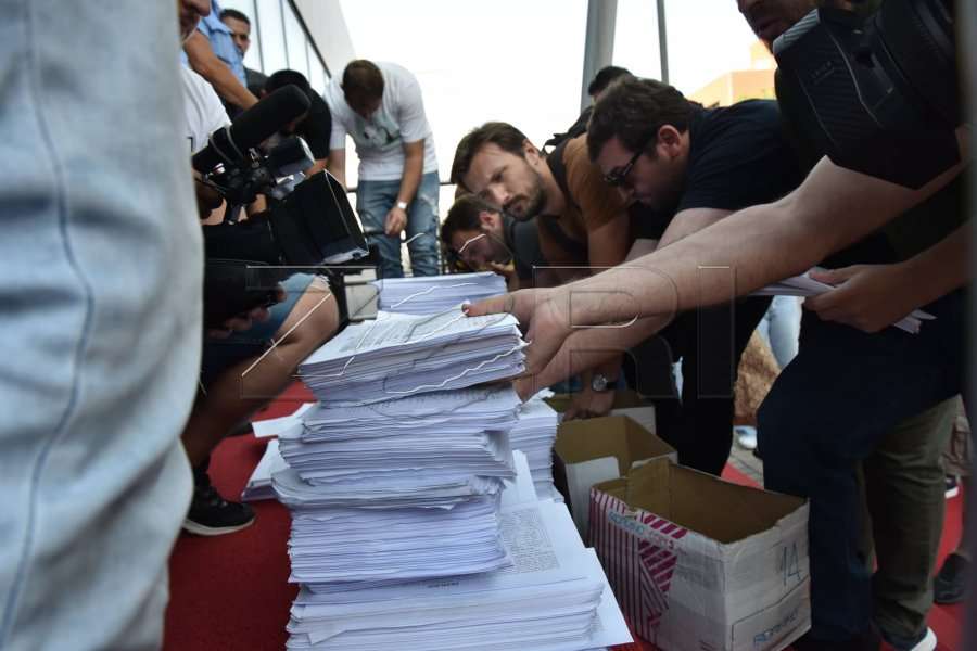 PSD-ja dorëzon peticionet, përmes të cilave Vetëvendosja kundërshtonte marrëveshjet
