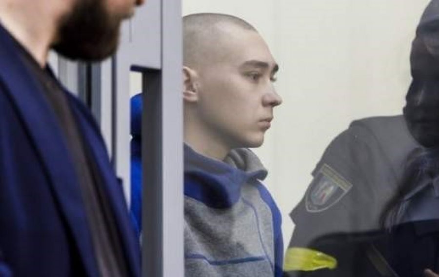 Ushtari rus i akuzuar për krime lufte pranon fajësinë për vrasjen e një civili