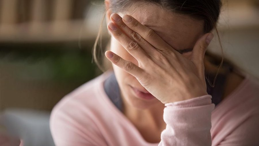 Ka një mënyrë që ju ndihmon të pakësoni ankthin dhe duhet ta mësoni tani