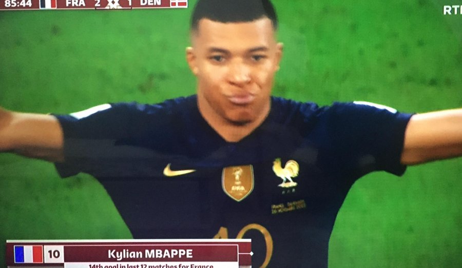 Franca rikthen epërsinë ndaj Danimarkës, shënon përsëri Mbappe