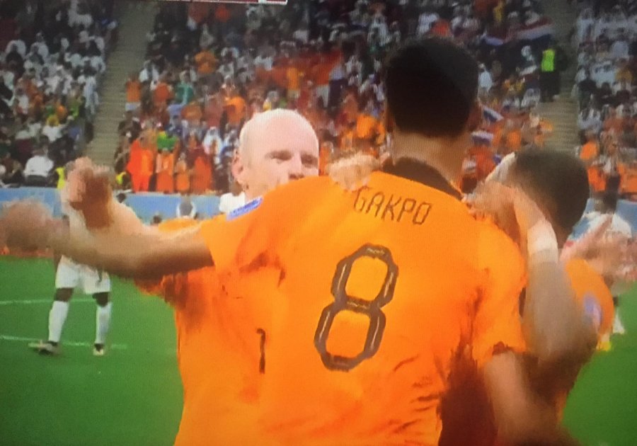 Holanda në epërsi ndaj Katarit, shënon Gakpo