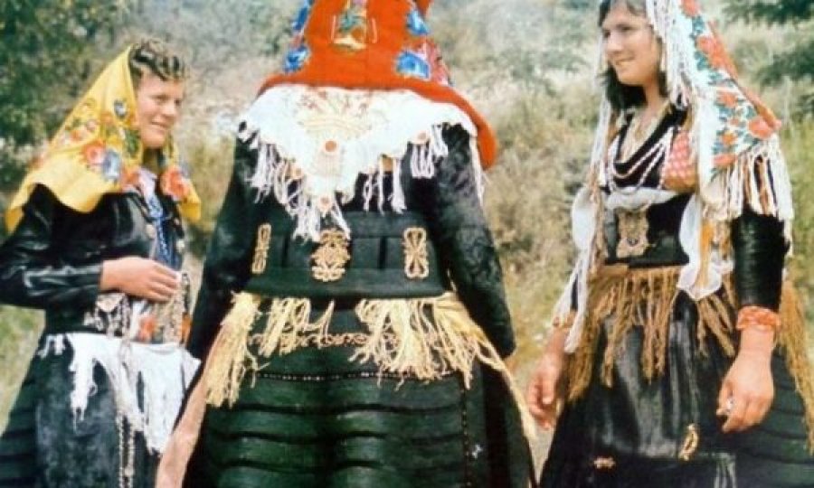 “Dhuratë për 110-vjetorin e Pavarësisë”, xhubleta shqiptare pranohet në UNESCO