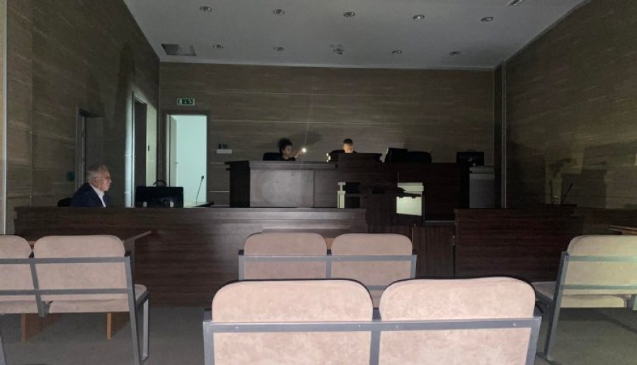 Në mungesë të energjisë elektrike, dështon gjykimi ndaj Enver Sekiraqës