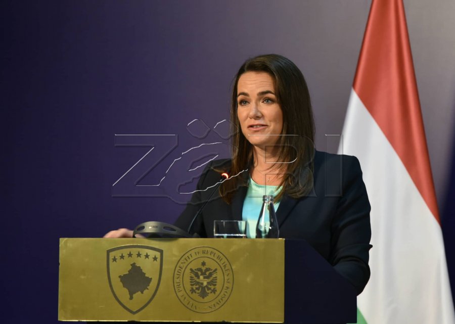 Presidentja hungareze: Vizat të hiqen sa më shpejt, me Serbinë të gjeni kompromis