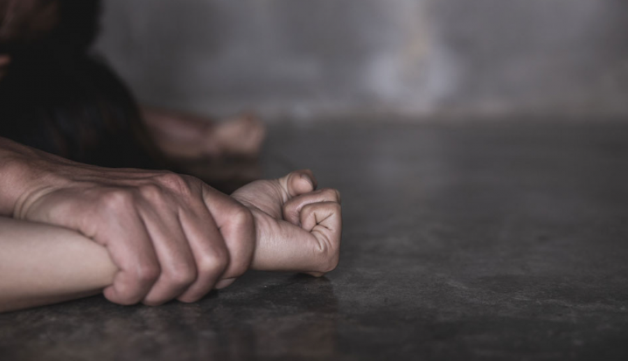 Dhunohet një femër nga ish i fejuari i saj në Ferizaj