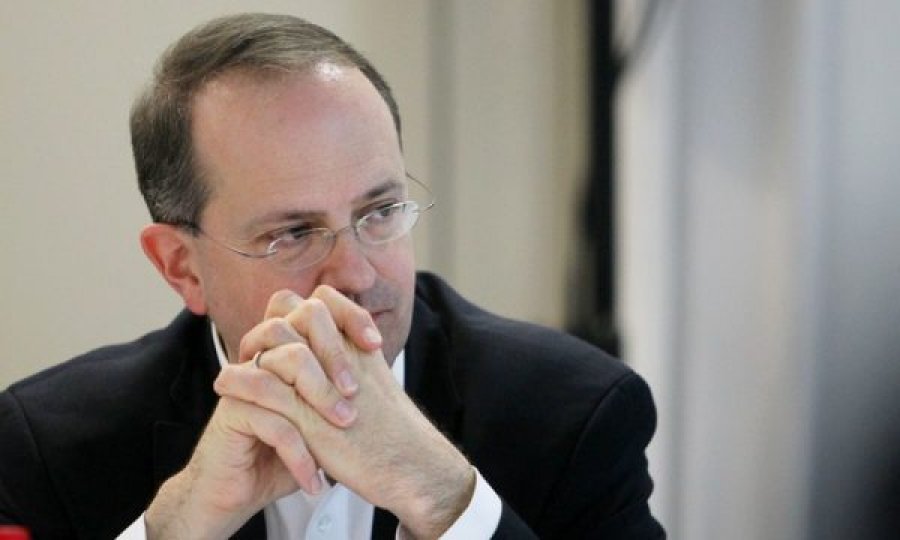 Weberi skeptik për dialogun: Dyshoj se do të ketë progres sepse Vuçiqi po luan, s’është i interesuar t’i respektojë marrëveshjet