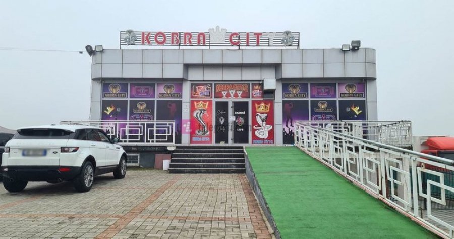 Vrasja në “Kobra City”, babai i të ndjerit thotë se kur shkoi në spital e kuptoi se i kishte vdekur djali