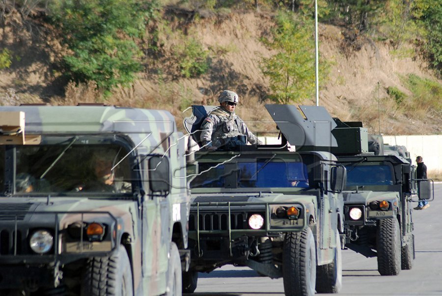 Gati 25 vjet pas zbarkimit, NATO-ja shqyrton përforcime të përhershme në Kosovë