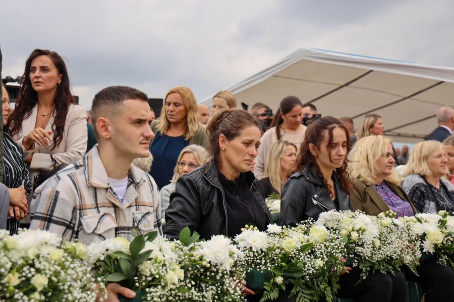 Qeveria ndan 50 mijë euro për familjen e policit të rënë, Afrim Bunjaku