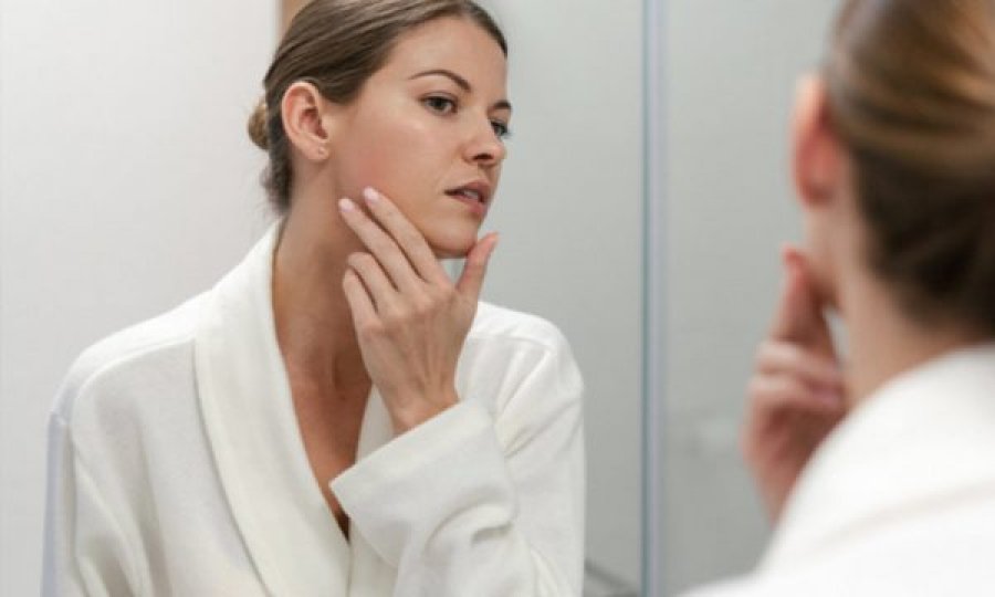 Ndikimi i stresit në lëkurë