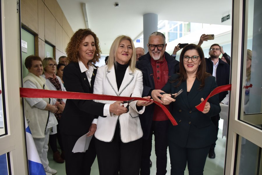 Ambasadorja e Izraelit inauguron dhomën e lojërave për fëmijët në Spitalin e Mitrovicës: E keni dhuratë nga populli hebre