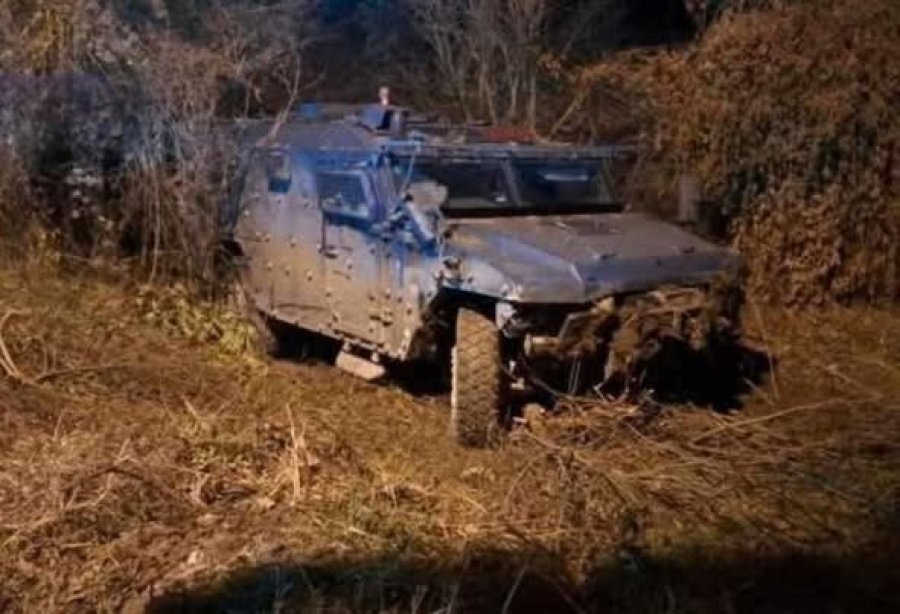 Tërhiqet automjeti i Policisë që u vetaksidentua në Grabovc të Zveçanit