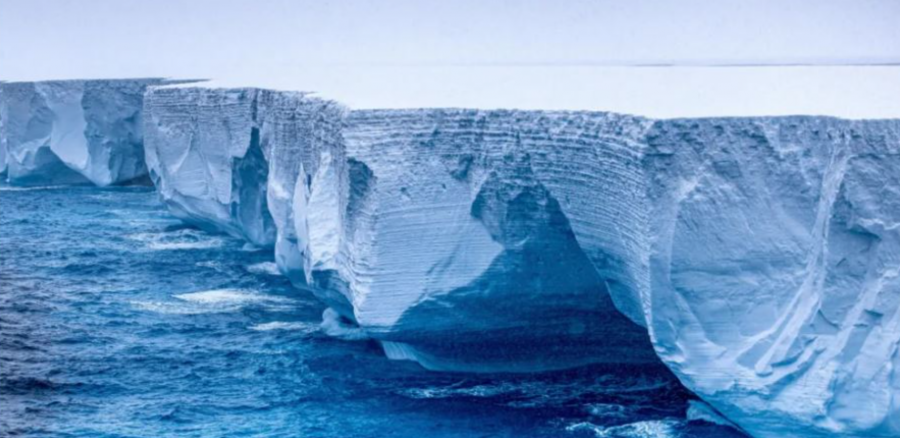 Ajsbergu më i madh në botë sërish në lëvizje drejt Oqeanit Atlantik