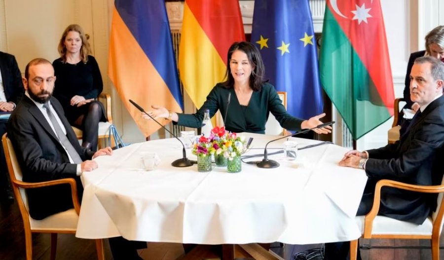 Gjermania nikoqire e bisedimeve për paqe mes Armenisë dhe Azerbajxhanit