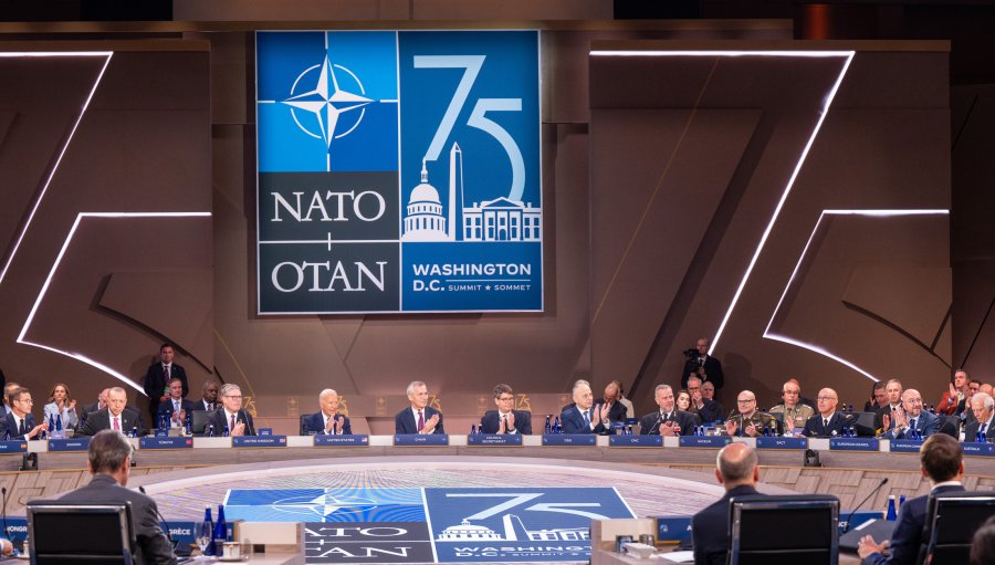 NATO mbylli takimin në Uashington me garanci sigurie për Ukrainën