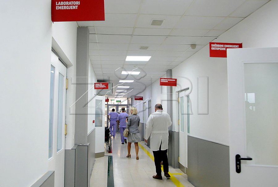 Dërgohet në QKUK i plagosuri i dytë në rastin e grabitjes në “Veternik”, Çitaku: Gjendja e tij shëndetësore është e rëndë