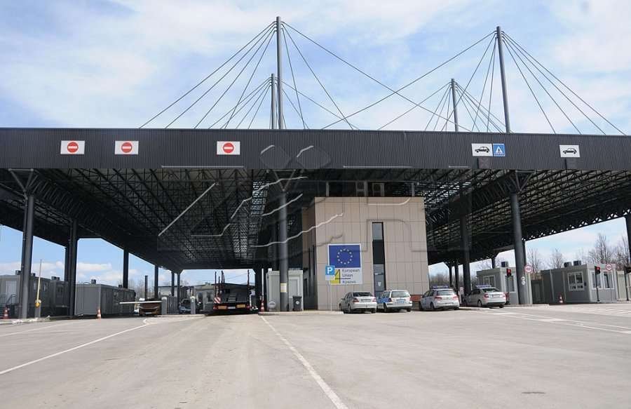 S’ka fluks të pritjeve në pikat kufitare për të hyrë në Kosovë