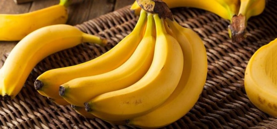 Një orë para se të shkoni në gjumë përzieni bananen me kanellë dhe pijeni çdo mbrëmje, ja ç’do të ndodhë