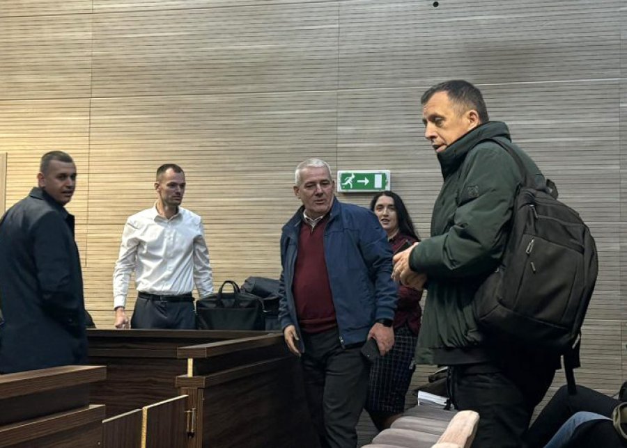 Shtyhet seanca ndaj Sveçlës dhe deputetëve të tjerë të LVV-së