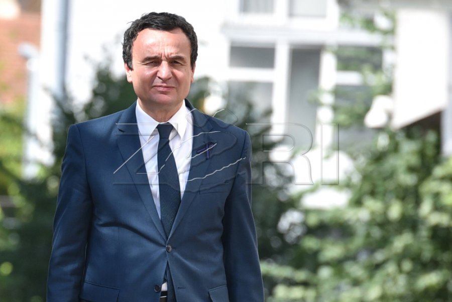 Kurti veç 1500 euro të kursyera në bankë